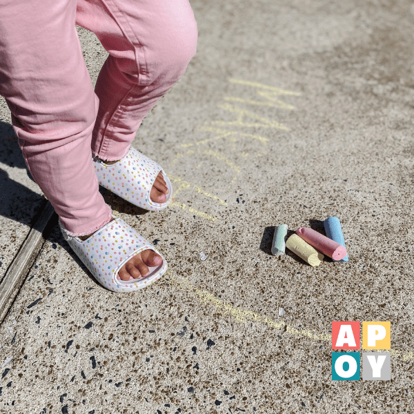 Simple Sidewalk Chalk Obstacle Course for Gross Motor Skills: Fun and Easy Outdoor Activities for Kids