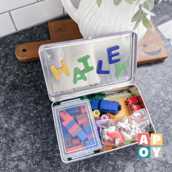 How to Make a Restaurant Busy Box for Preschoolers: Essential Entertainment for Travel and Dining Out with Kids